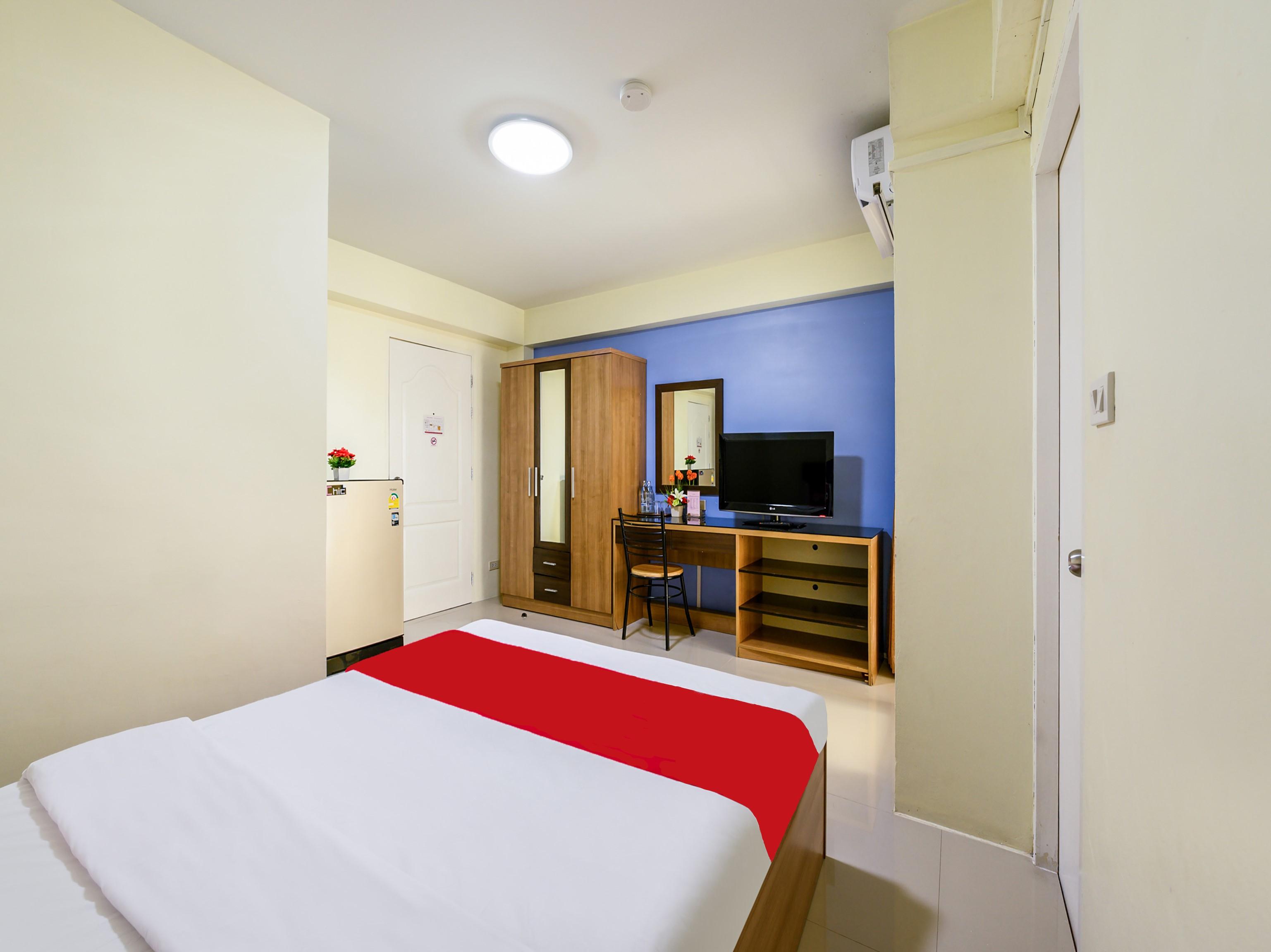 Salin Home Hotel Ramkhamhaeng Bangkok Exteriör bild