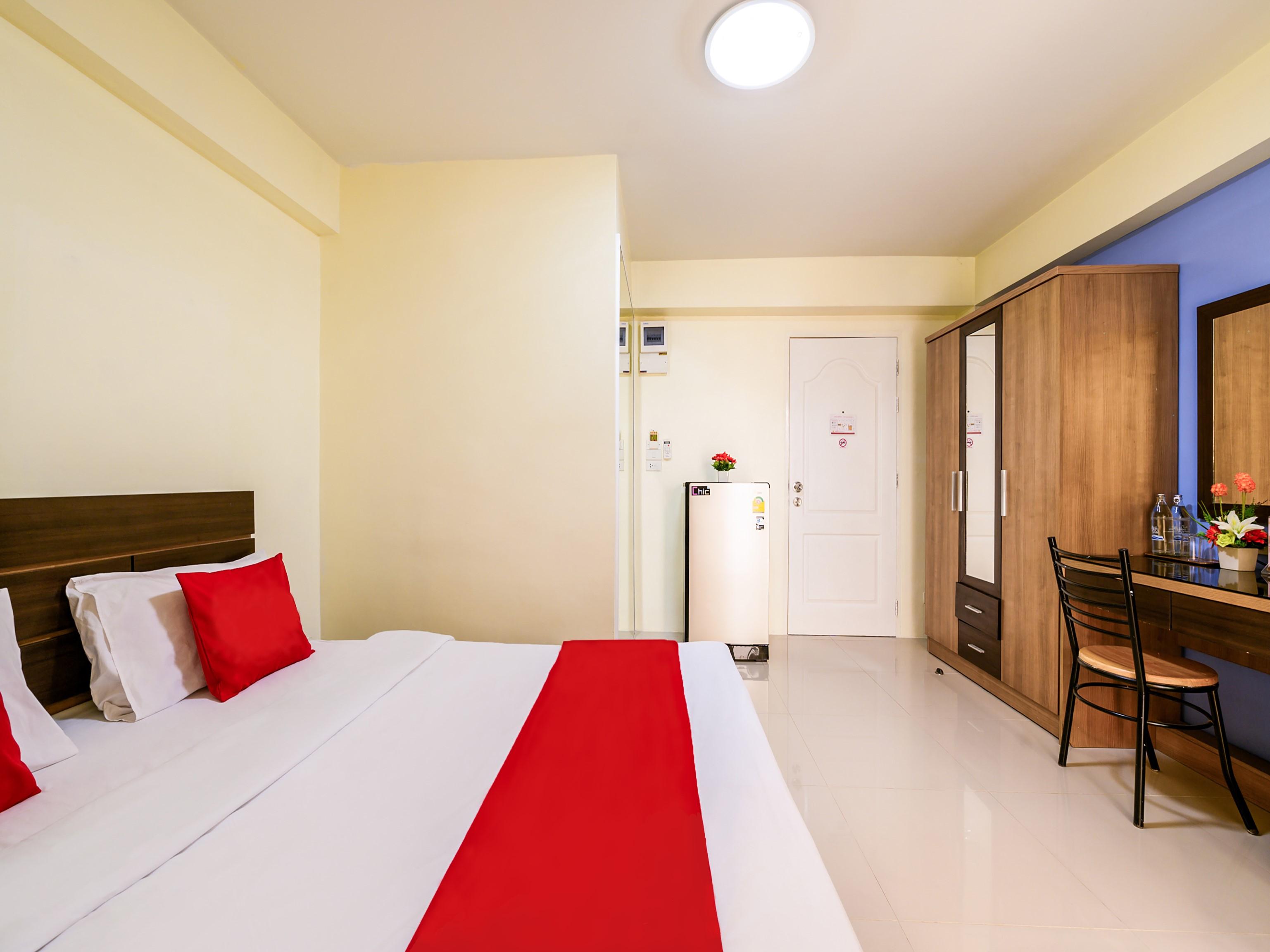 Salin Home Hotel Ramkhamhaeng Bangkok Exteriör bild