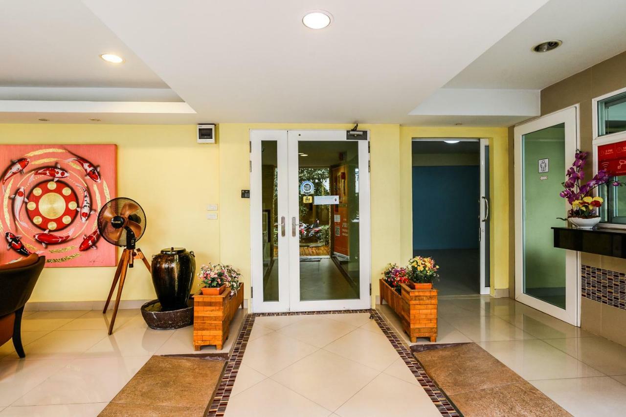 Salin Home Hotel Ramkhamhaeng Bangkok Exteriör bild