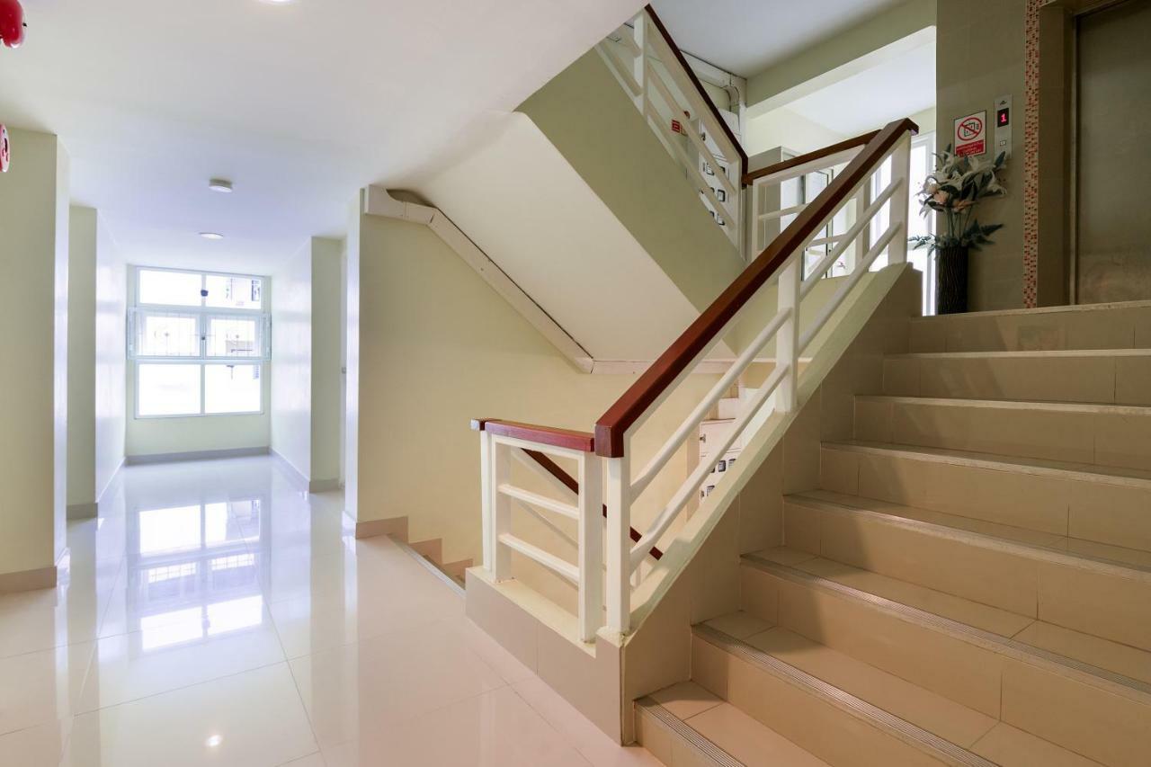 Salin Home Hotel Ramkhamhaeng Bangkok Exteriör bild